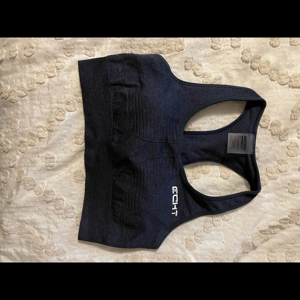Echt Arise navy sports bra